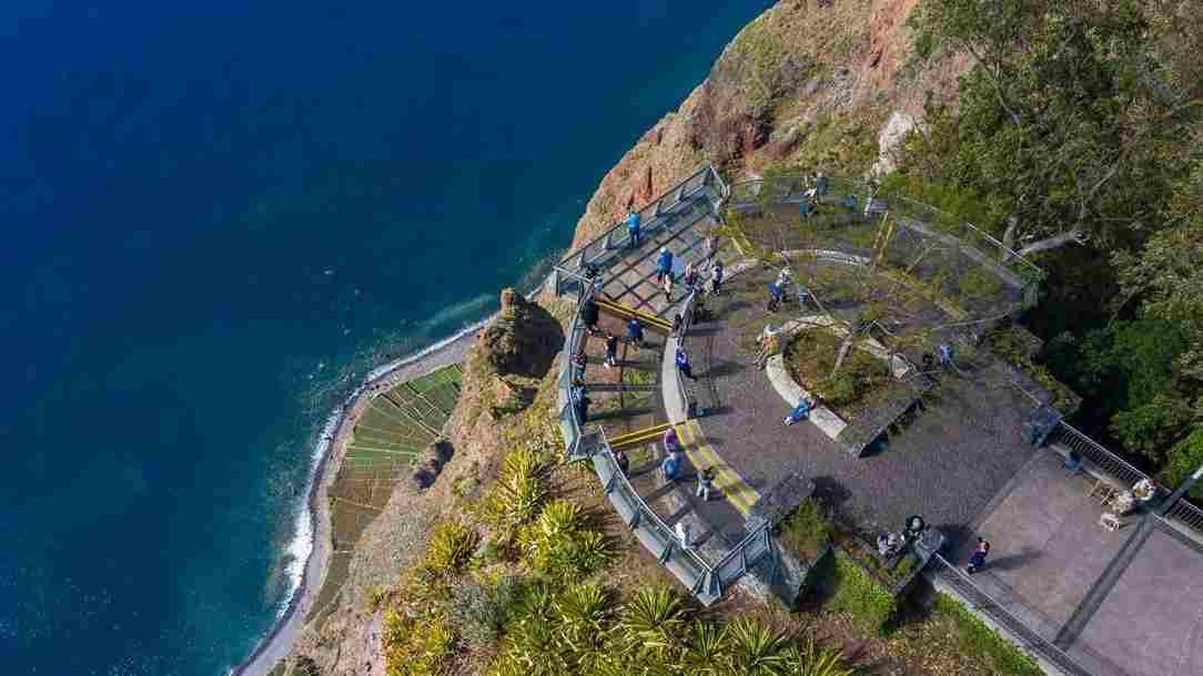 skywalk in madeira by tuktuk
