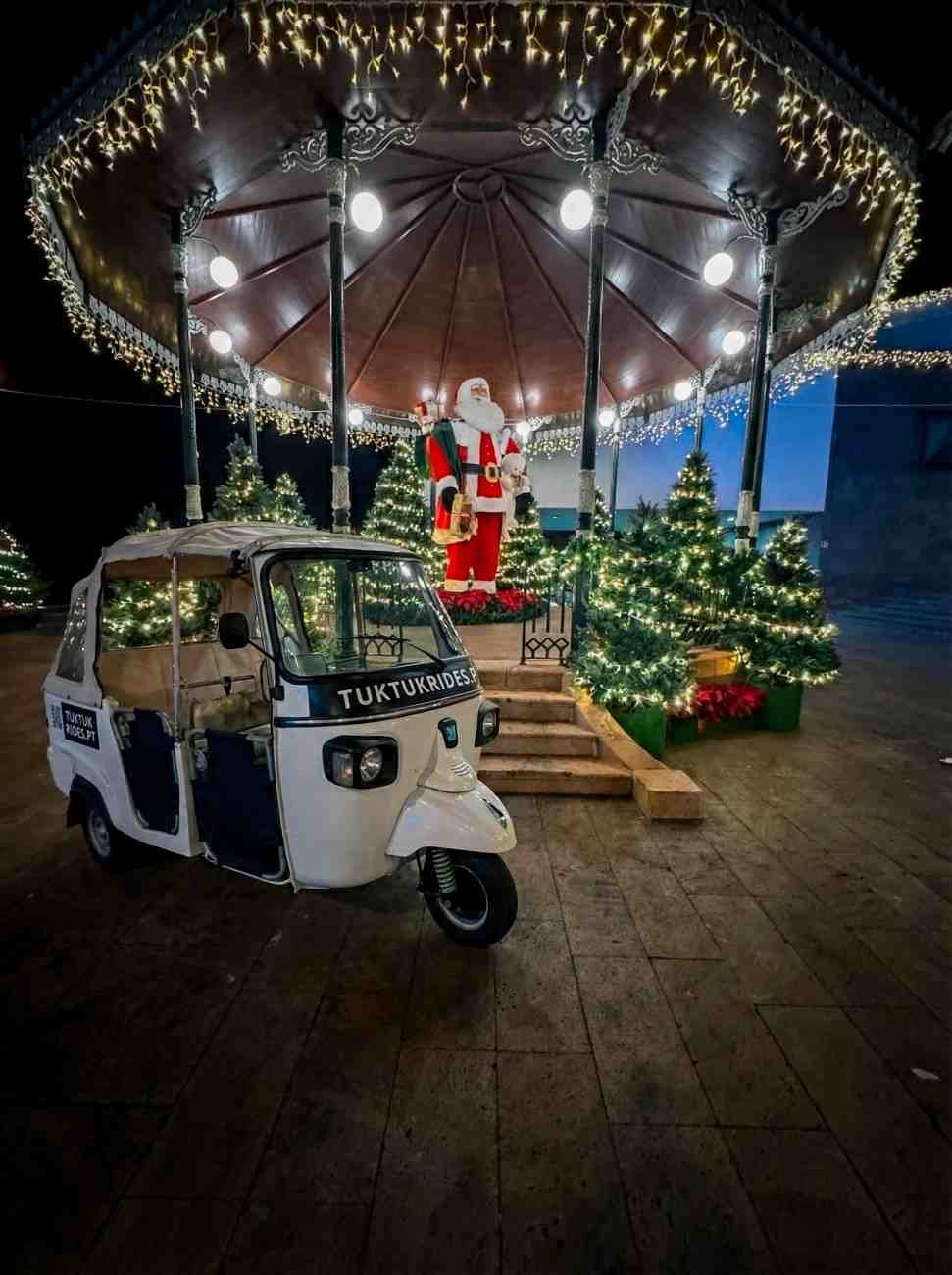 Christmas lights Tuk Tuk tour in Funchal